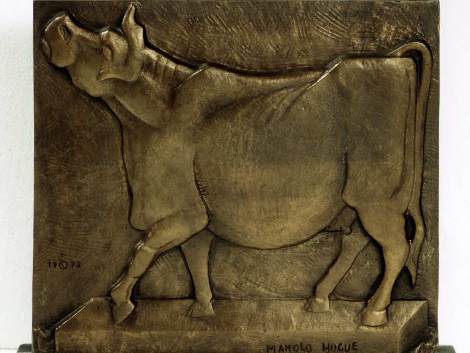“La vaca cega”, relleu en bronze de Manolo Hugué